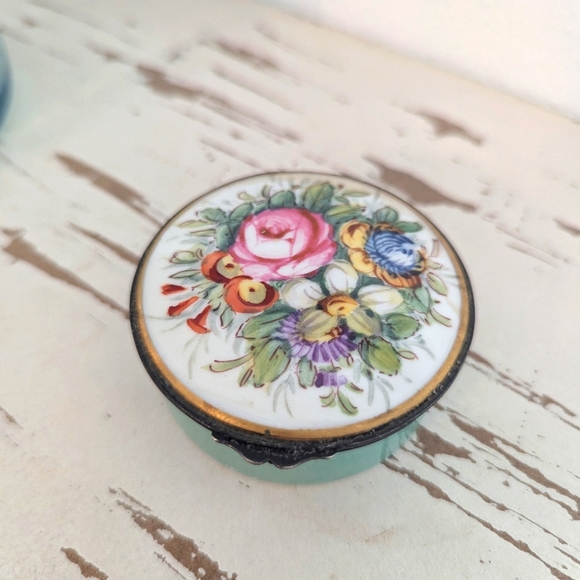 Limoges Other - Antique Limoges Hinged Trinket Box
